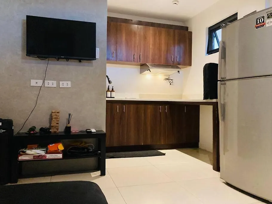 Holiday home Couple Pad With Own Bath Near Clark Villa Mabalacat