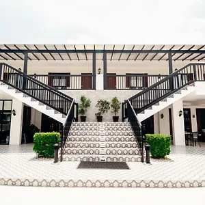 4* Hotel The Mansion